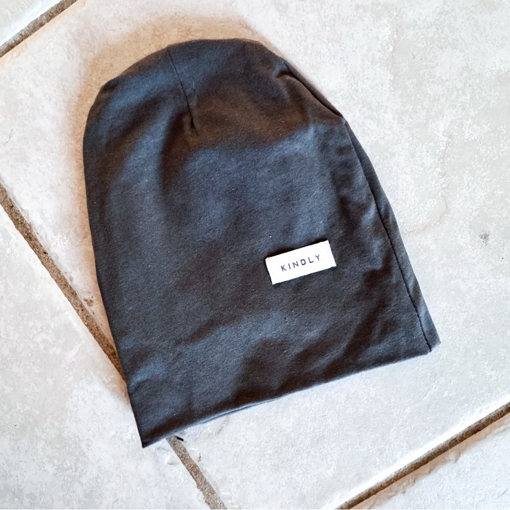 Kindly 🇨🇦 • Beanie